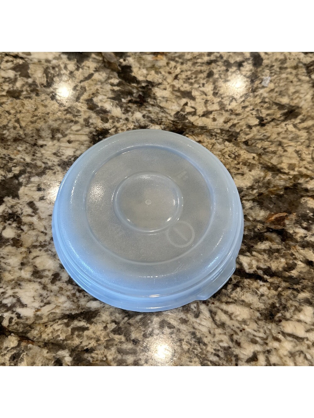 Rubbermaid Servin Saver 0025 #1 Round Clear Blue 5" Replacement Lid
